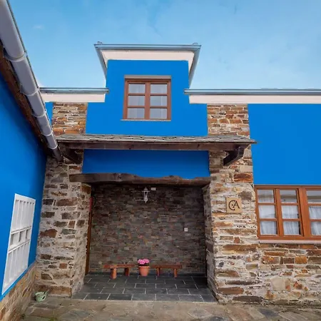 Casa De Aldea El Ferreiron * Castropol