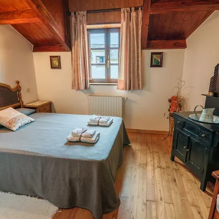 Casa De Aldea El Ferreiron Castropol